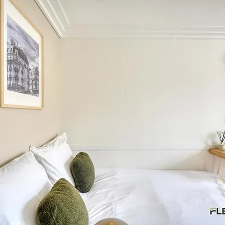 Charming 2-bedroom With Living 47 M 9e Appartamento Parigi