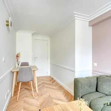 Charming 2-bedroom With Living 47 M 9e Parigi